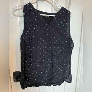Gap women’s nursing top size XS